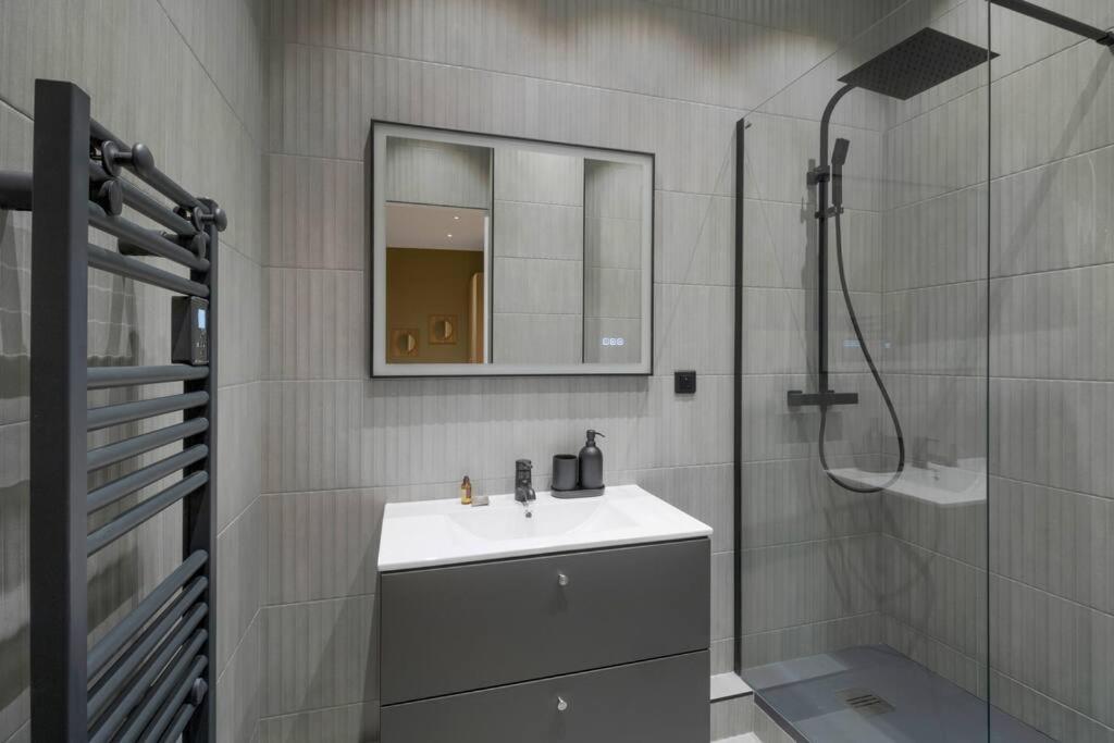 4pers#1bedroom#victor Hugo#arc De Triomphe Appartement *