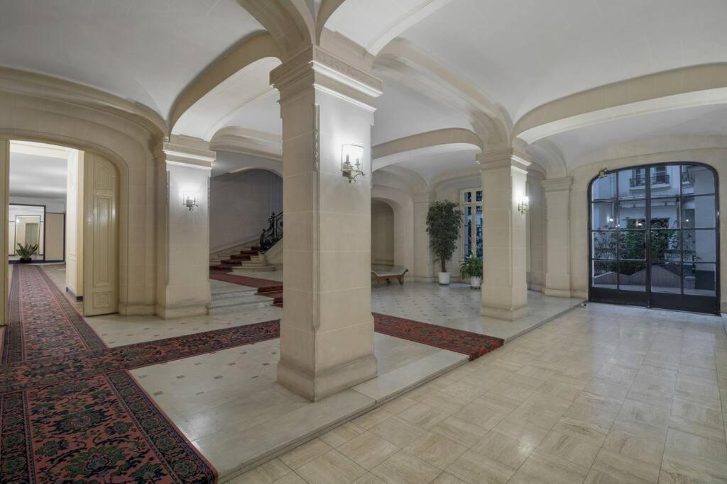 4pers#1bedroom#victor Hugo#arc De Triomphe * Parijs